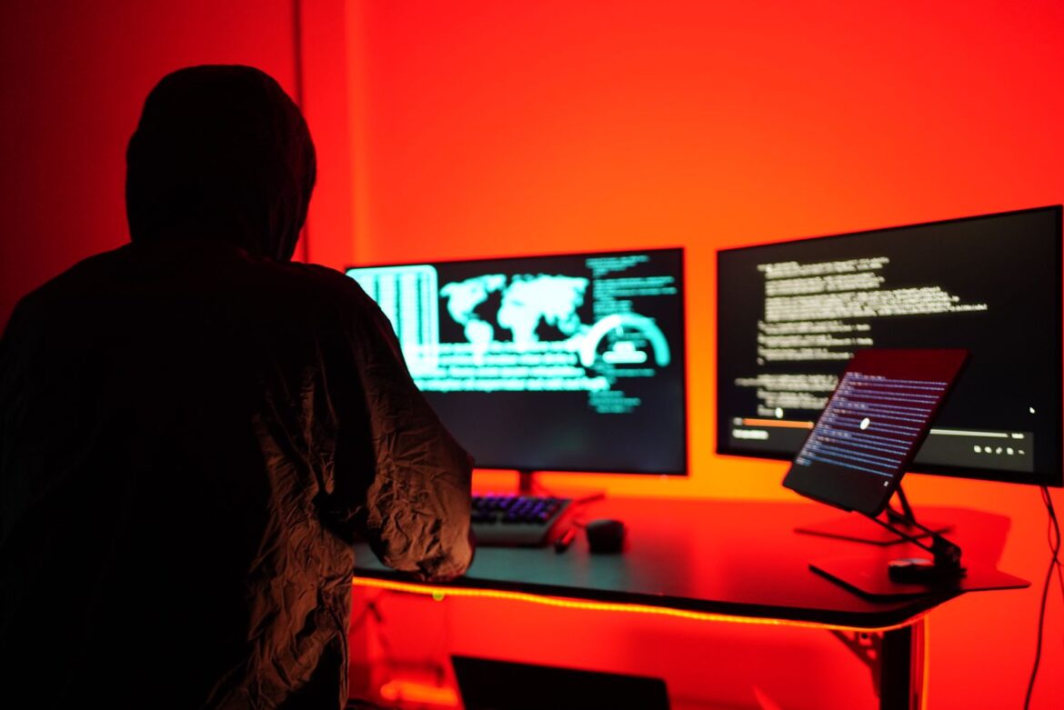 Investors Have Lost Nearly $2.5B on Crypto Scams, Hacks So Far in 2025: Report